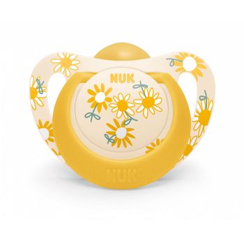Каучукова залъгалка 6-18 м. жълта с цветя NUK Star + кутийка