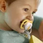Комплект от 2 броя ортодонтични залъгалки, Ultra Air Happy 0-6m+, Philips AVENT - надпис Ябълка и Круша
