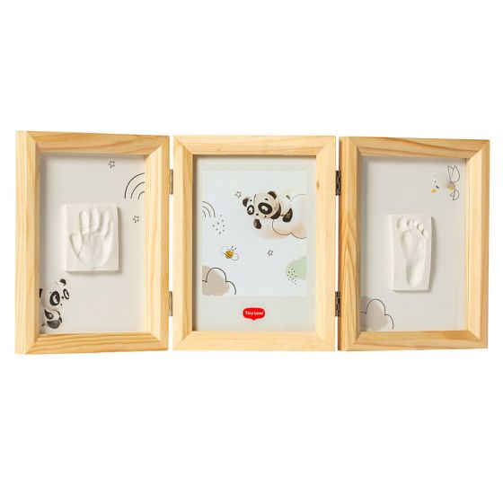 Дървена фото рамка за снимка + два отпечатъка на ръчичка и краче - Tiny Love