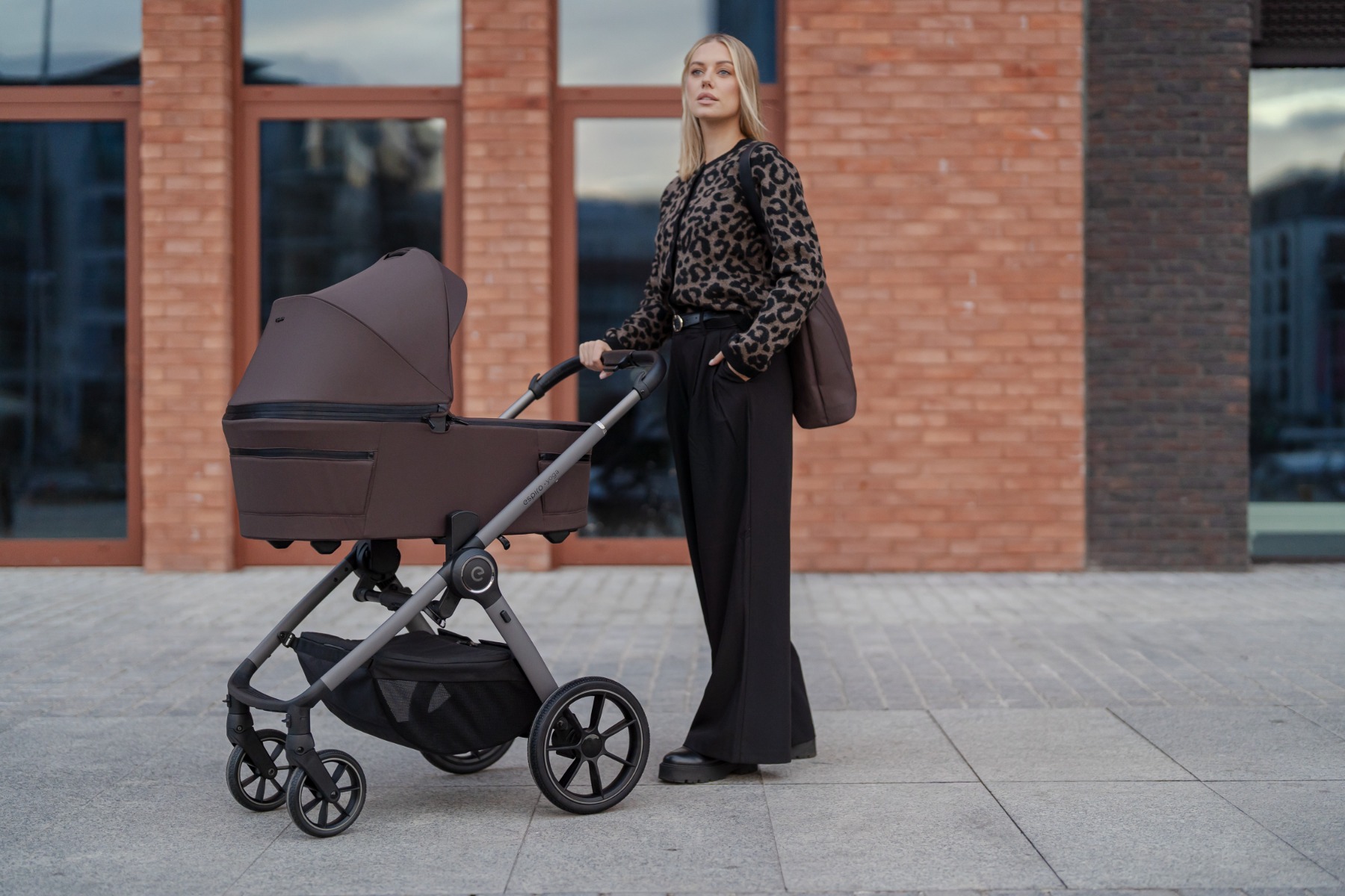 Бебешка количка Yoga